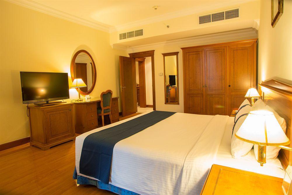 Grand Excelsior Hotel Sharjah Exteriör bild